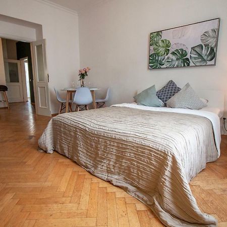 Nejedleho Apartmeet Praag Buitenkant foto