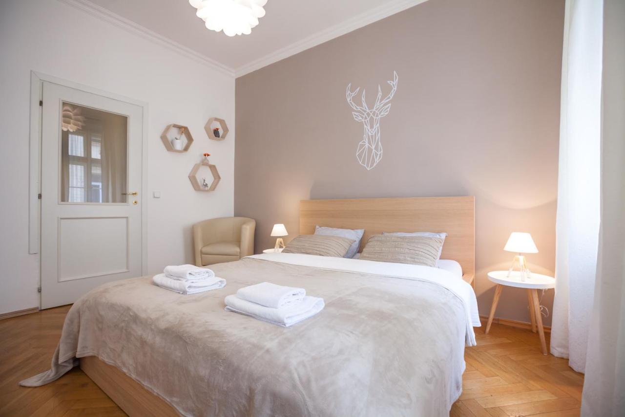 Nejedleho Apartmeet Praag Buitenkant foto
