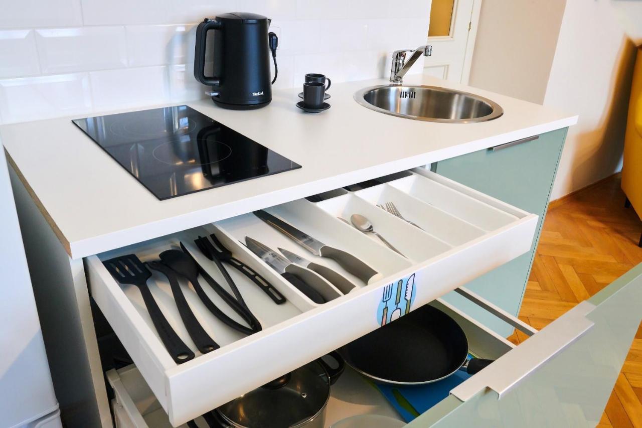 Nejedleho Apartmeet Praag Buitenkant foto
