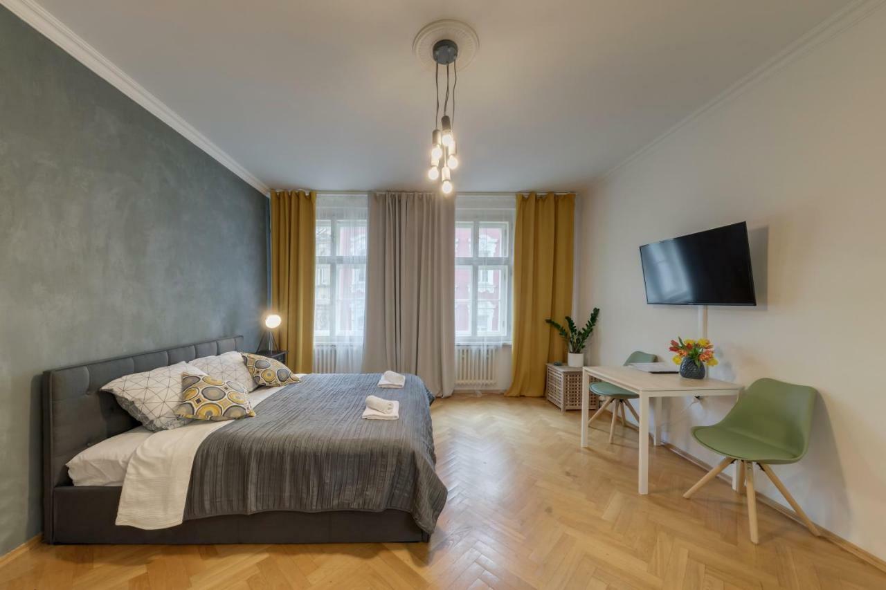 Nejedleho Apartmeet Praag Buitenkant foto