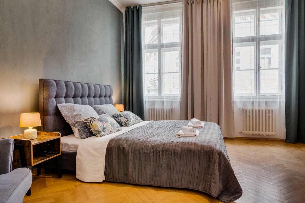 Nejedleho Apartmeet Praag Buitenkant foto