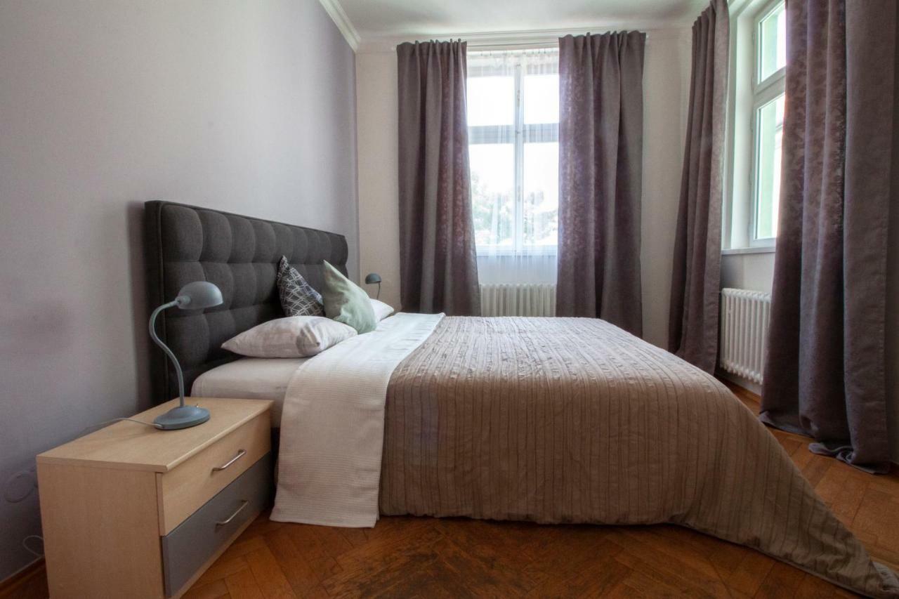 Nejedleho Apartmeet Praag Buitenkant foto