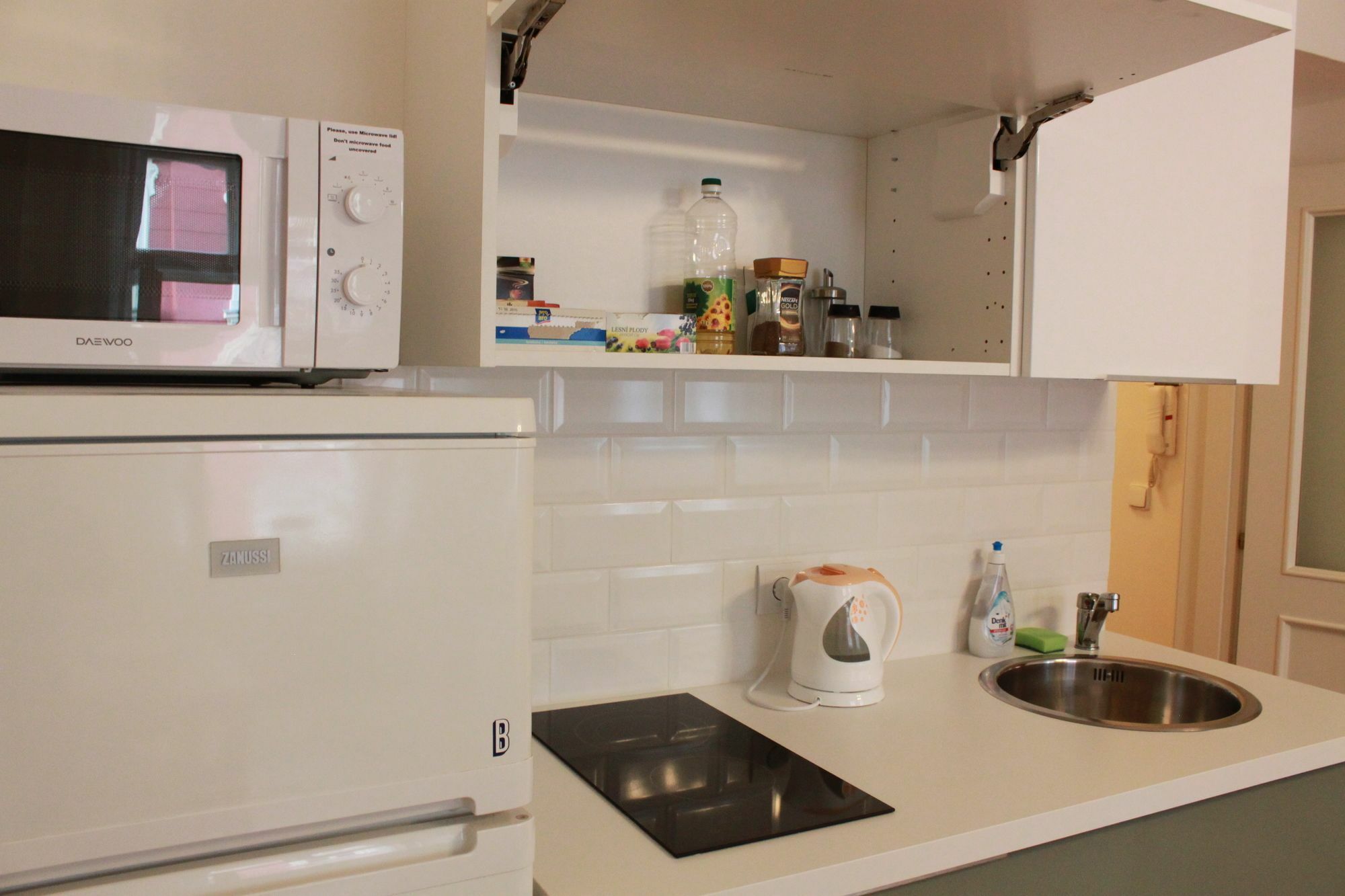 Nejedleho Apartmeet Praag Buitenkant foto